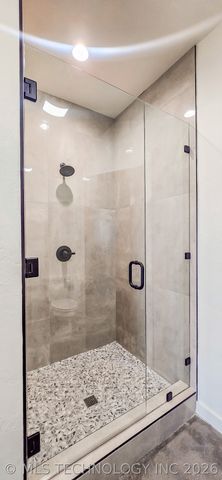 8464 Reagan Drive, Eufaula, OK 74432