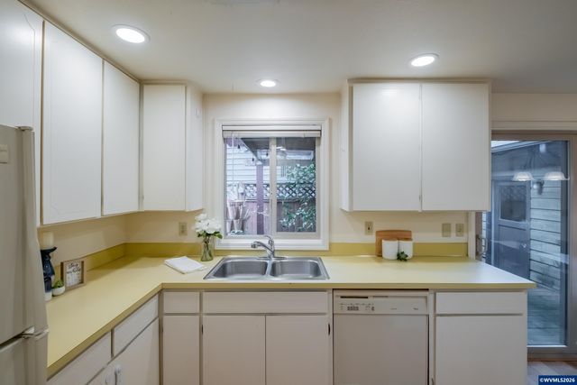 2600 NW Fireweed Pl, Corvallis, OR 97330