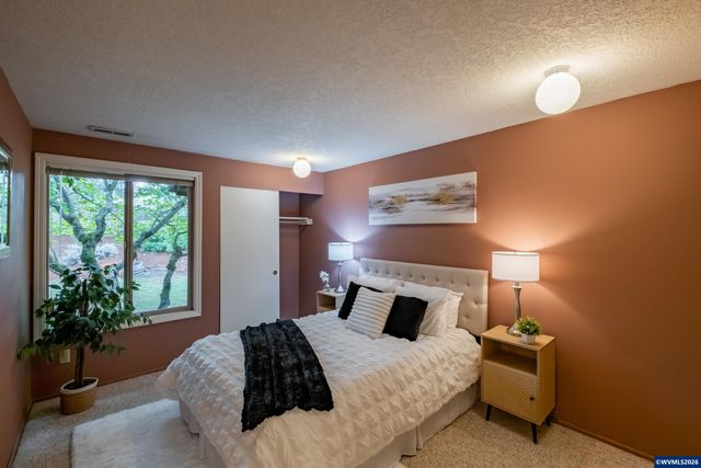 2600 NW Fireweed Pl, Corvallis, OR 97330