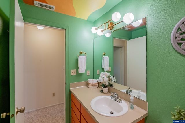 2600 NW Fireweed Pl, Corvallis, OR 97330