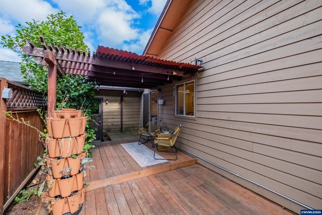 2600 NW Fireweed Pl, Corvallis, OR 97330