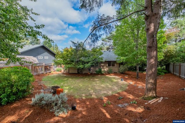 2600 NW Fireweed Pl, Corvallis, OR 97330