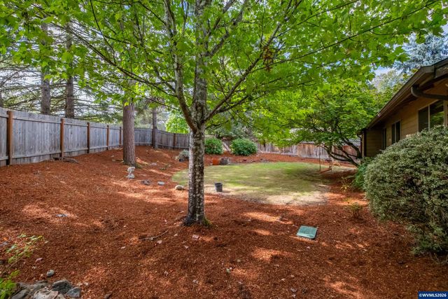 2600 NW Fireweed Pl, Corvallis, OR 97330