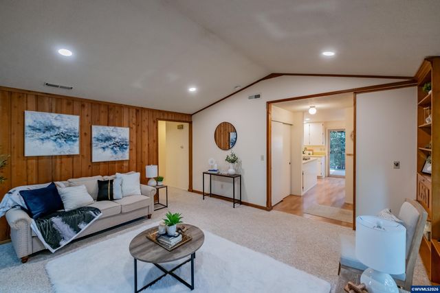 2600 NW Fireweed Pl, Corvallis, OR 97330