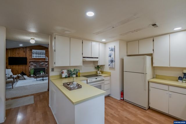 2600 NW Fireweed Pl, Corvallis, OR 97330