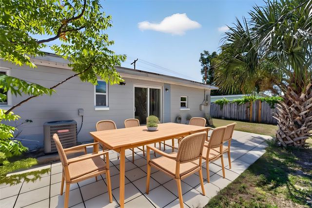 10353 110TH AVENUE, Largo, FL 33773