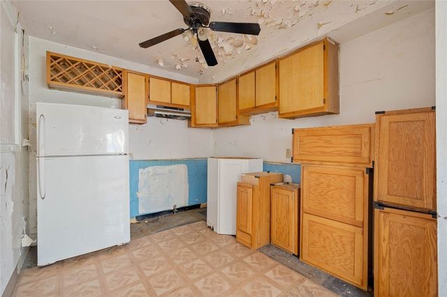 6564 Frankstown Ave, Lincoln Larimer, PA 15206