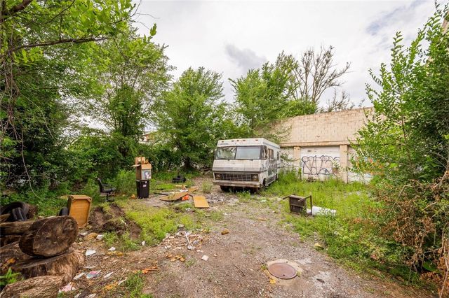 6564 Frankstown Ave, Lincoln Larimer, PA 15206