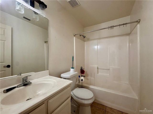 601 Amber Drive, Weslaco, TX 78596