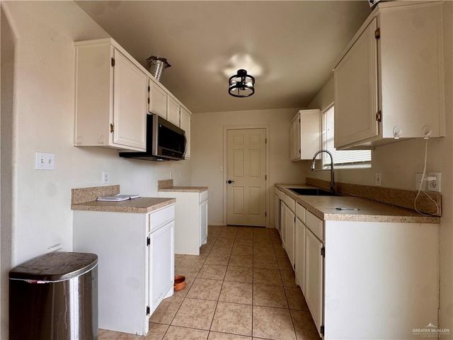 601 Amber Drive, Weslaco, TX 78596