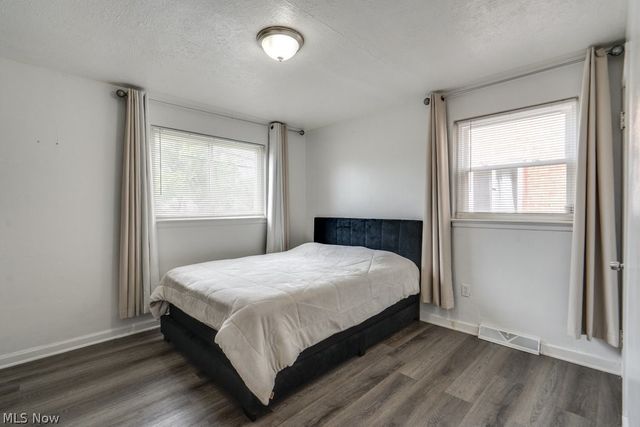 13020 Bellaire Road, Cleveland, OH 44135
