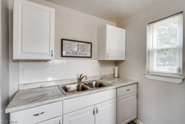 13020 Bellaire Road, Cleveland, OH 44135