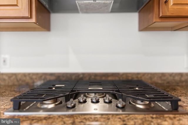 301 HILLWOOD AVE, Falls Church, VA 22046