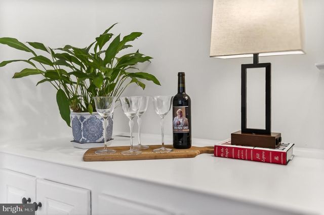 301 HILLWOOD AVE, Falls Church, VA 22046