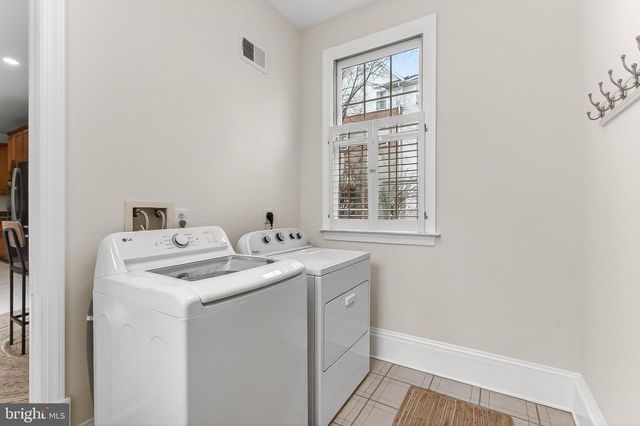 301 HILLWOOD AVE, Falls Church, VA 22046