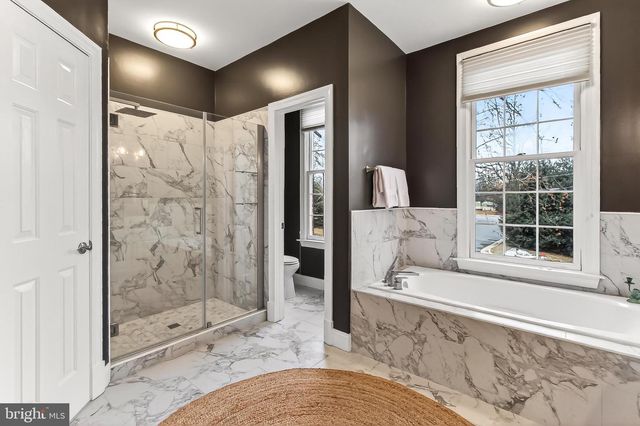 301 HILLWOOD AVE, Falls Church, VA 22046