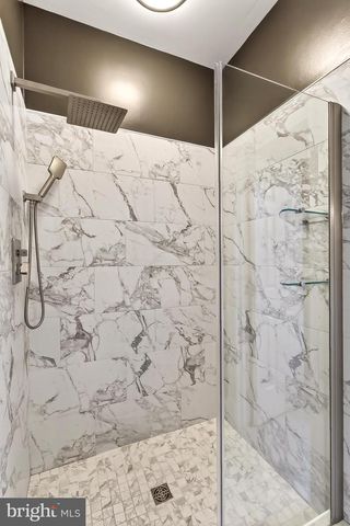 301 HILLWOOD AVE, Falls Church, VA 22046