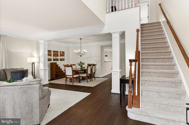 301 HILLWOOD AVE, Falls Church, VA 22046