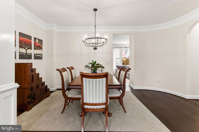 301 HILLWOOD AVE, Falls Church, VA 22046