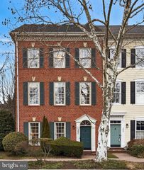 301 HILLWOOD AVE, Falls Church, VA 22046