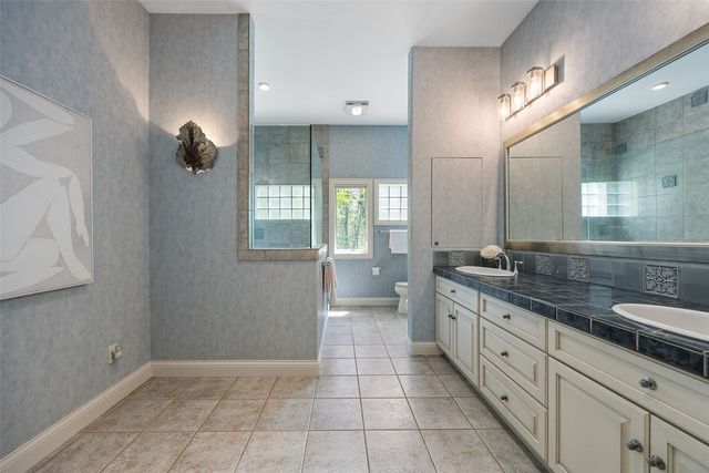 4181 Rose Bluff Circle NE, Iowa City, IA 52240