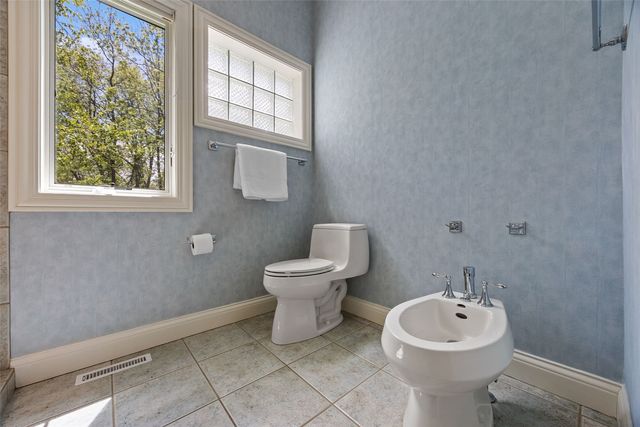 4181 Rose Bluff Circle NE, Iowa City, IA 52240