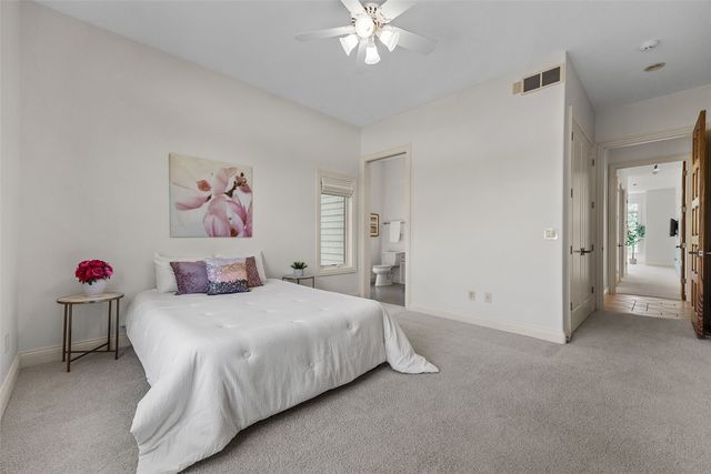 4181 Rose Bluff Circle NE, Iowa City, IA 52240