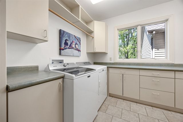 4181 Rose Bluff Circle NE, Iowa City, IA 52240