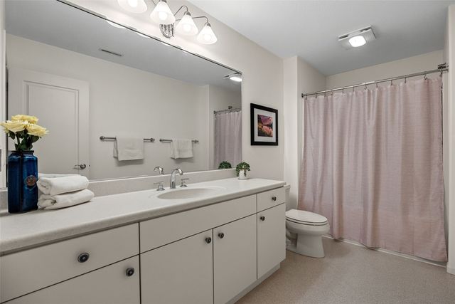 4181 Rose Bluff Circle NE, Iowa City, IA 52240