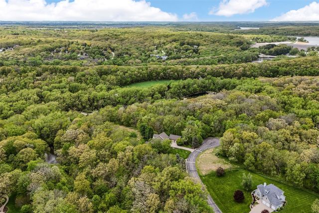 4181 Rose Bluff Circle NE, Iowa City, IA 52240