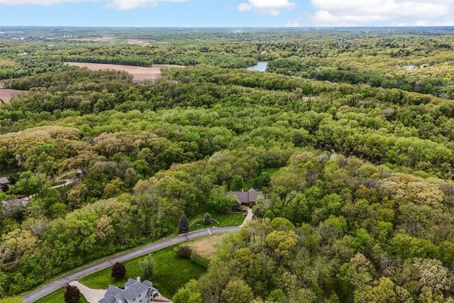 4181 Rose Bluff Circle NE, Iowa City, IA 52240