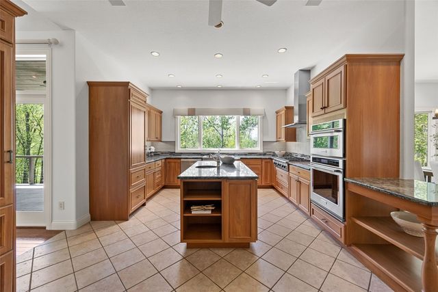 4181 Rose Bluff Circle NE, Iowa City, IA 52240