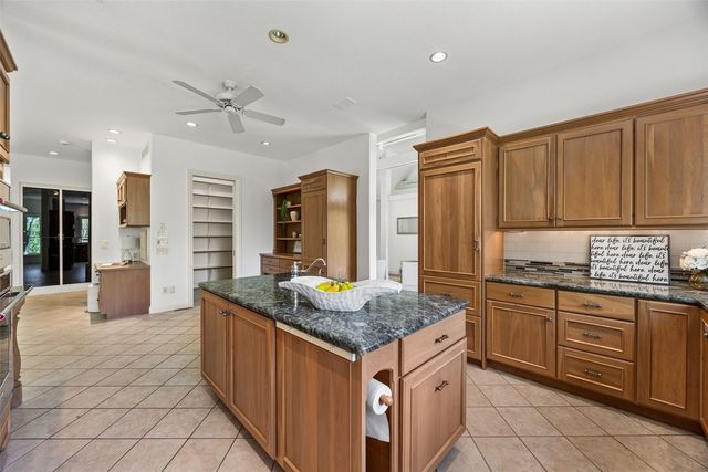 4181 Rose Bluff Circle NE, Iowa City, IA 52240