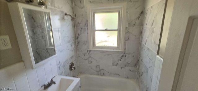 12605 Shady Oak Boulevard, Garfield Heights, OH 44125