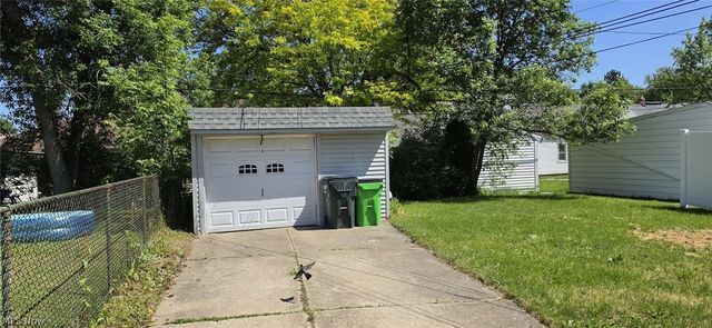 12605 Shady Oak Boulevard, Garfield Heights, OH 44125