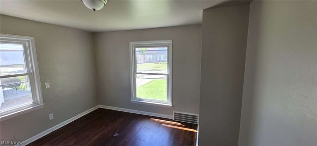12605 Shady Oak Boulevard, Garfield Heights, OH 44125