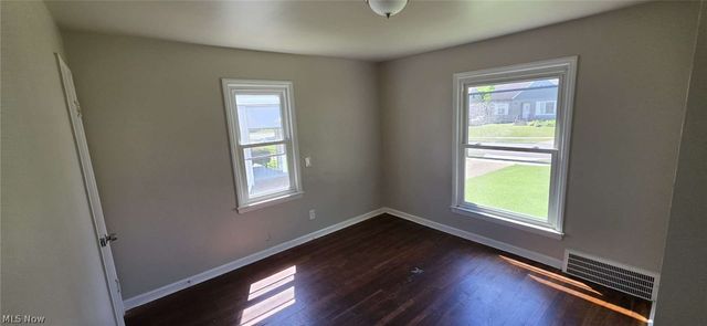 12605 Shady Oak Boulevard, Garfield Heights, OH 44125