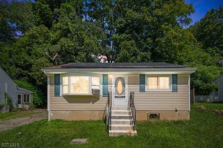 121 Brooklyn Stanhope Rd, Hopatcong Boro, NJ 07874
