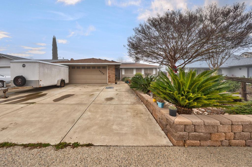 3500 Huntsman Dr, Sacramento, CA 95826