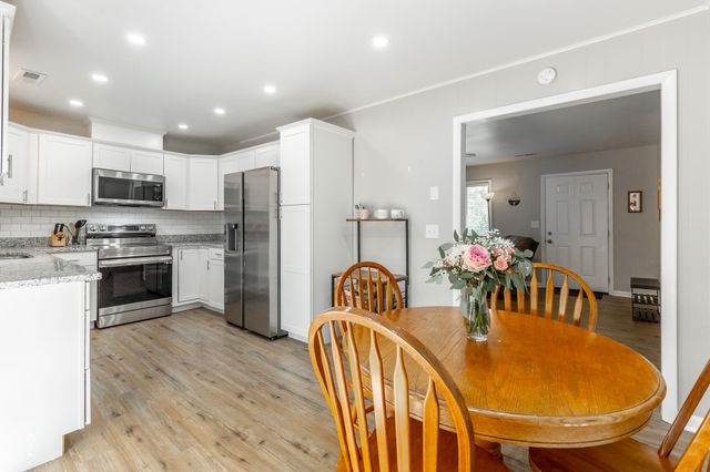 2410 Sunset Strip Street, Hixson, TN 37343