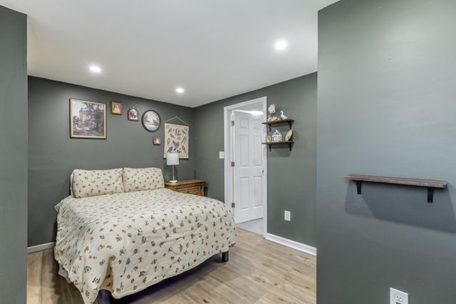 2410 Sunset Strip Street, Hixson, TN 37343