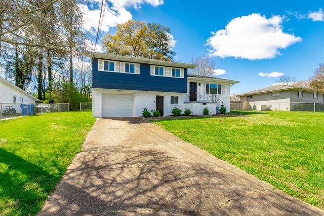 2410 Sunset Strip Street, Hixson, TN 37343