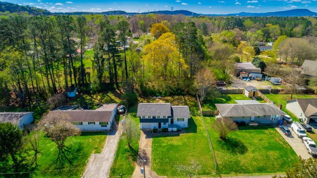 2410 Sunset Strip Street, Hixson, TN 37343