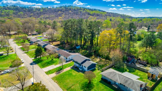 2410 Sunset Strip Street, Hixson, TN 37343