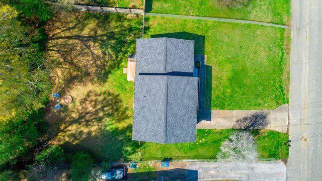 2410 Sunset Strip Street, Hixson, TN 37343