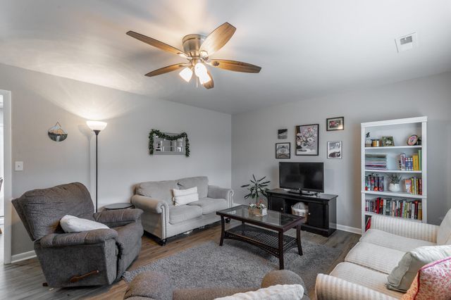 2410 Sunset Strip Street, Hixson, TN 37343