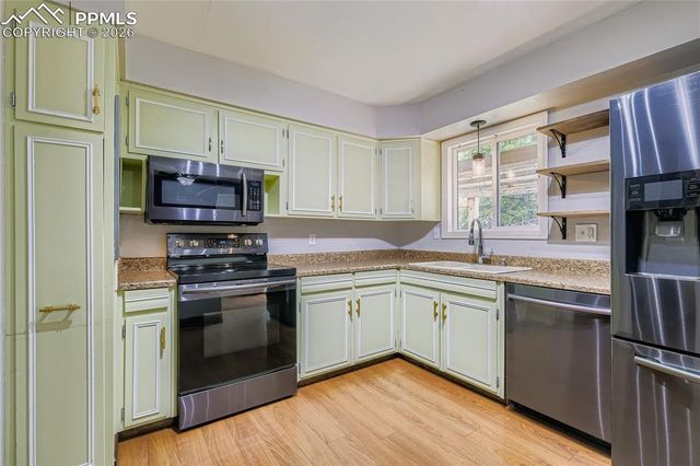 4806 Sprucewood Drive, Colorado Springs, CO 80918