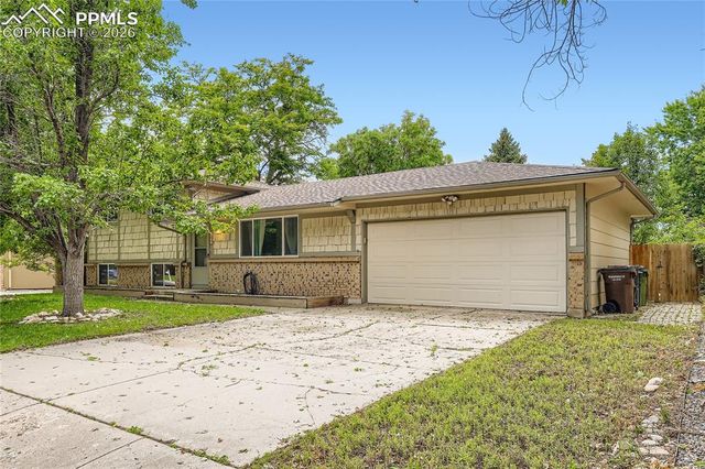 4806 Sprucewood Drive, Colorado Springs, CO 80918