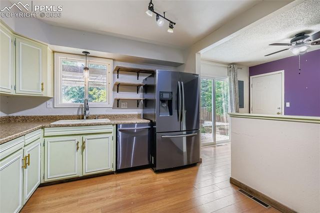 4806 Sprucewood Drive, Colorado Springs, CO 80918