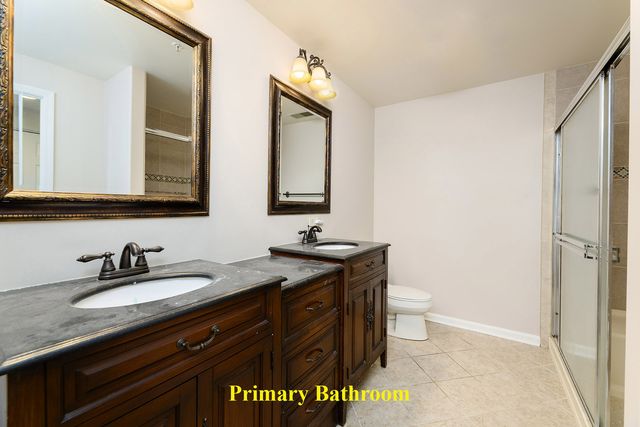 1715 Pavilion Way 307, Park Ridge, IL 60068